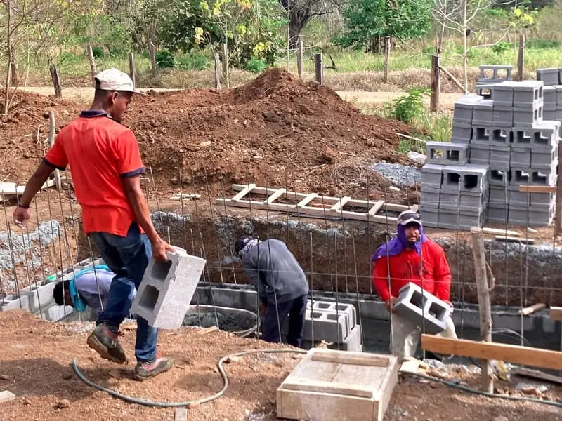 Una casa en construcción en el proyecto